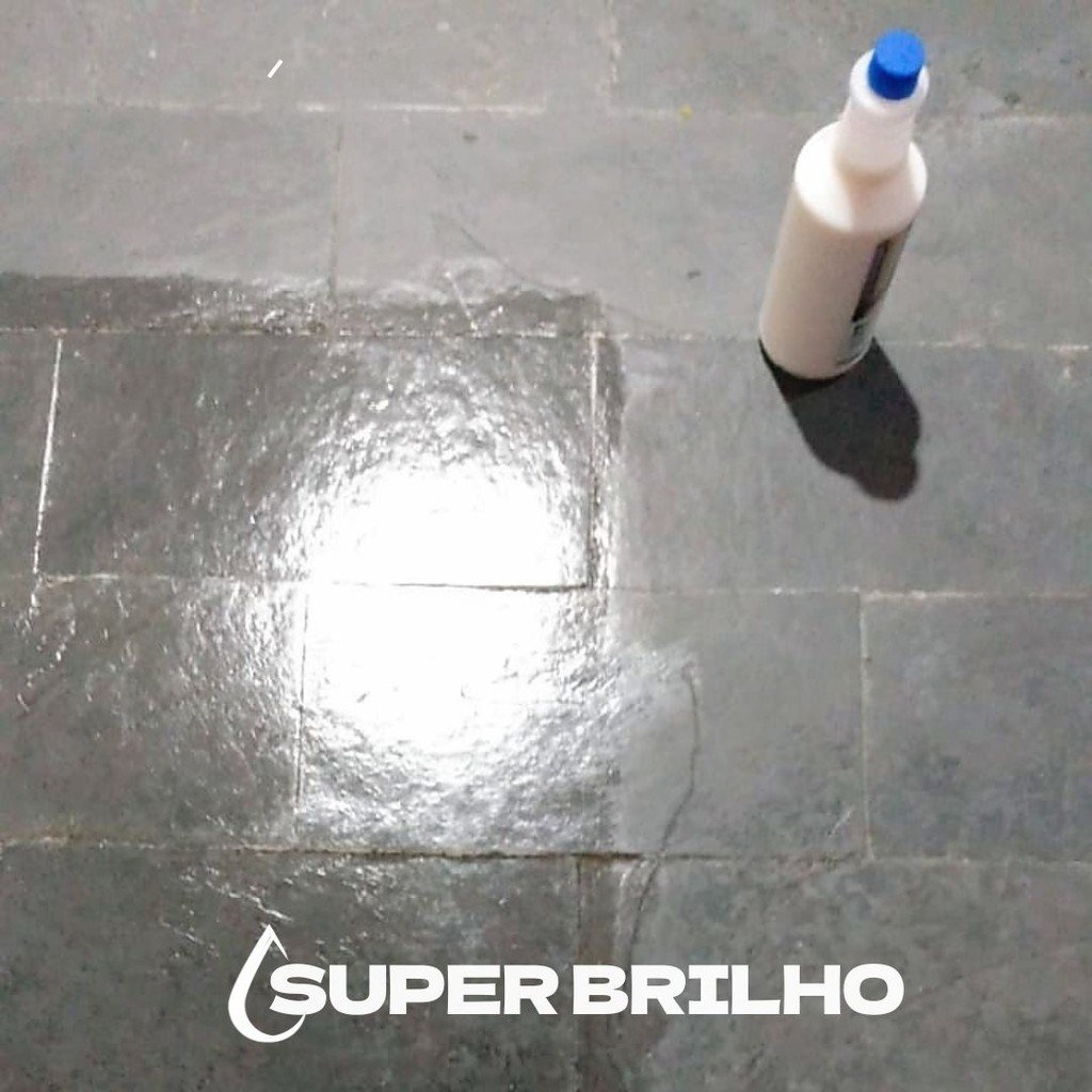 Cera Para Pisos Aspecto Molhado Muito Mais Brilho Super Brilho 1L